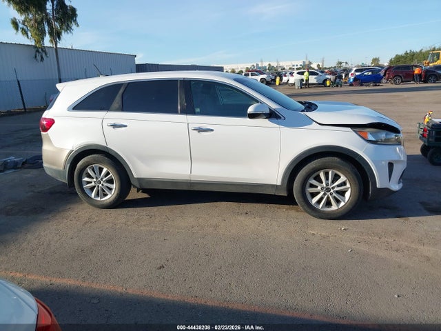 5XYPG4A33KG451785 KIA Sorento 2.4l Lx