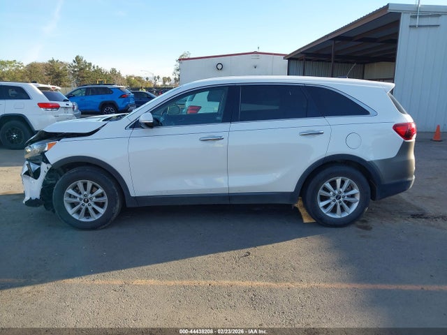 5XYPG4A33KG451785 KIA Sorento 2.4l Lx