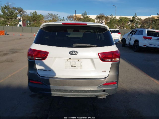5XYPG4A33KG451785 KIA Sorento 2.4l Lx