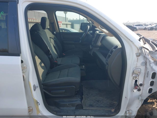 44438227 :رقم المزاد ، 1C6RRECT4KN526838 vin ، 2019 Ram 1500 Tradesman  4x2 6'4 Box مزاد بيع