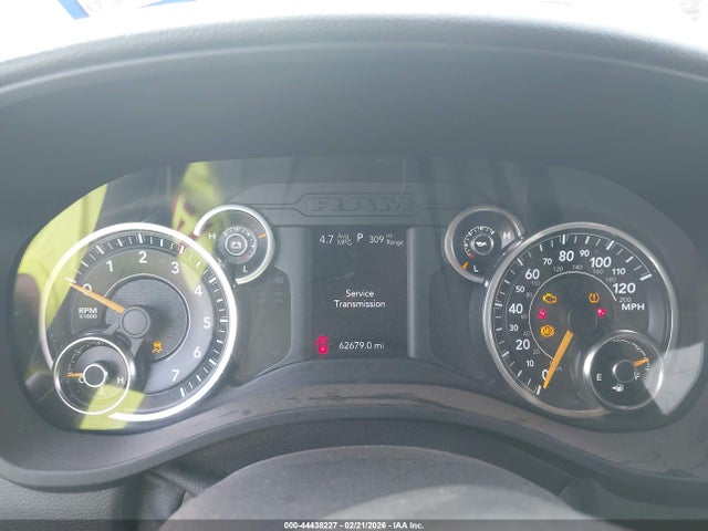 44438227 :رقم المزاد ، 1C6RRECT4KN526838 vin ، 2019 Ram 1500 Tradesman  4x2 6'4 Box مزاد بيع