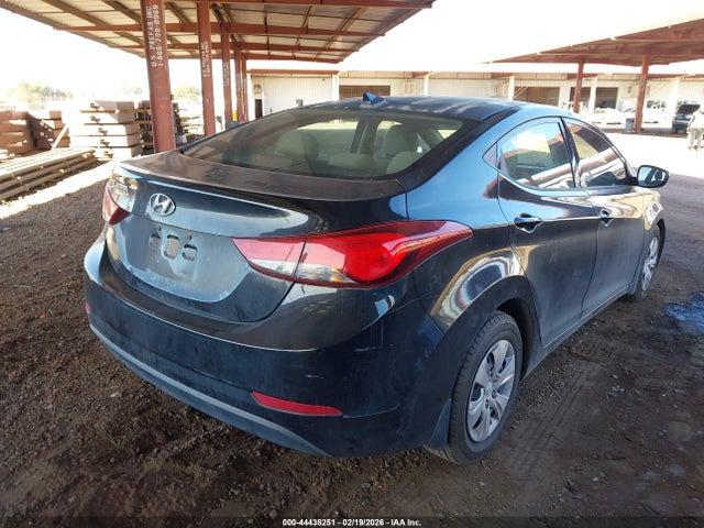 5NPDH4AE4GH726369 Hyundai ELANTRA SE