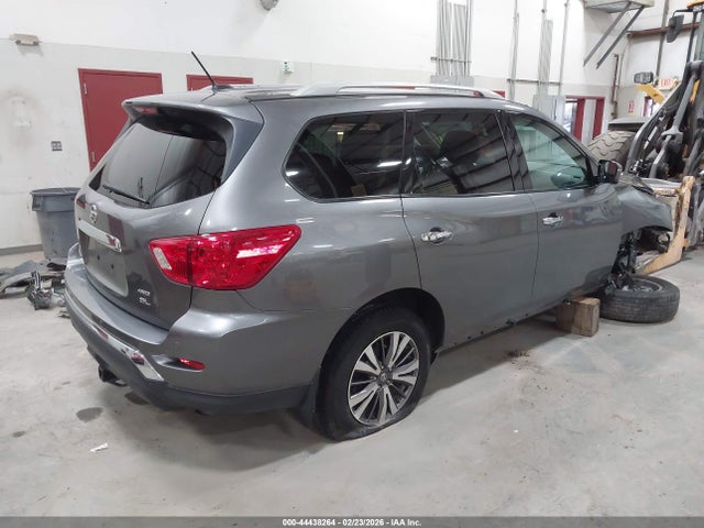 5N1DR2MM5HC673873 Nissan Pathfinder Sl
