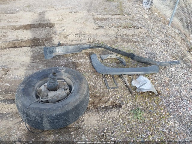 2002 Chevrolet Silverado 2500hd Ls მანქანა იყიდება აუქციონზე, vin: 1GCHK23132F230855, აუქციონის ნომერი: 44438269