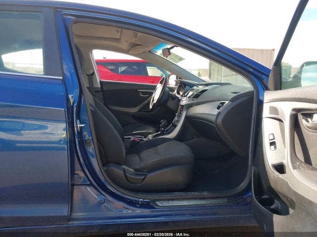 Hyundai Elantra Value Edition 2016 5NPDH4AE7GH723577 Image 5