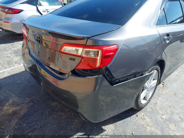 4T1BF1FKXEU856617 Toyota CAMRY SE