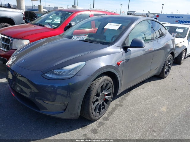 2021 TESLA MODEL Y 5YJYGDEE0MF258326 Photo 1