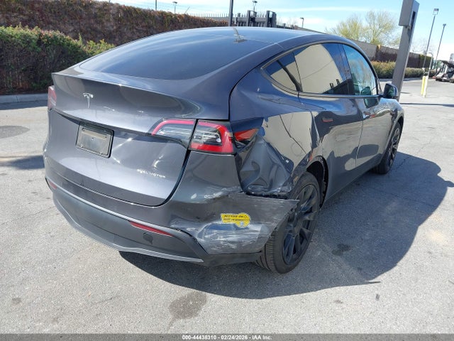 2021 TESLA MODEL Y 5YJYGDEE0MF258326 Photo 3