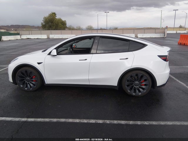 7SAYGDEF5RF190186 Tesla Model Y Performance Dual Motor All-wheel Drive