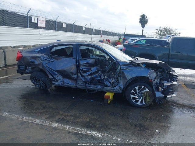 Honda CIVIC EX 2018 2HGFC2F76JH577146 Image 14