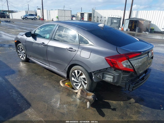 Honda CIVIC EX 2018 2HGFC2F76JH577146 Image 3