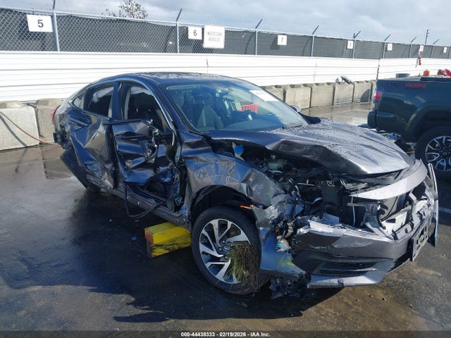 Honda CIVIC EX 2018 2HGFC2F76JH577146 Image 6