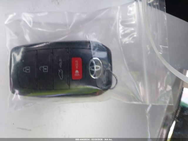 JTDAAAAFXR3026983 Toyota Crown Limited