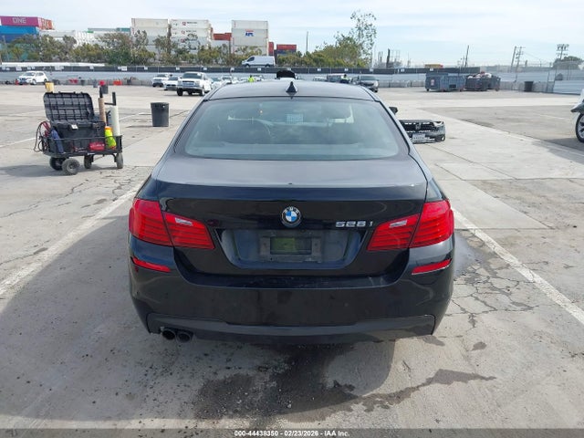 BMW 528I 2015 WBA5A5C50FD520737 Image 16