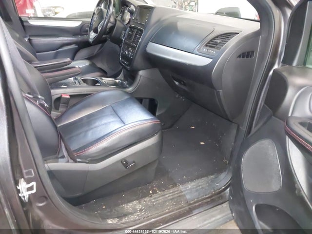 2C4RDGEGXHR806097 Dodge Grand Caravan Gt
