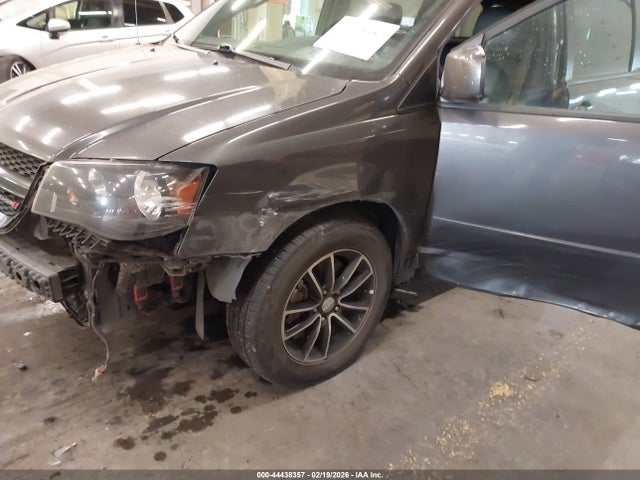 2C4RDGEGXHR806097 Dodge Grand Caravan Gt
