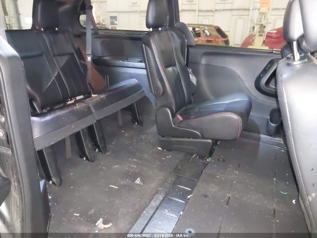2C4RDGEGXHR806097 Dodge Grand Caravan Gt