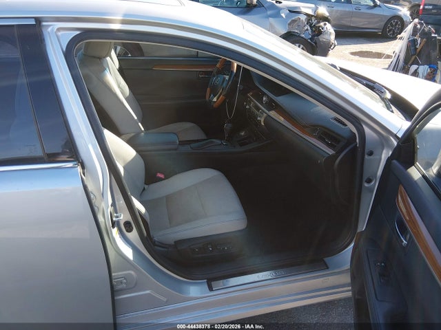 44438378 :رقم المزاد ، JTHBW1GGXD2009457 vin ، 2013 Lexus Es 300h مزاد بيع
