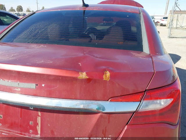 2011 Chrysler 200 Touring მანქანა იყიდება აუქციონზე, vin: 1C3BC1FG3BN503946, აუქციონის ნომერი: 44438380