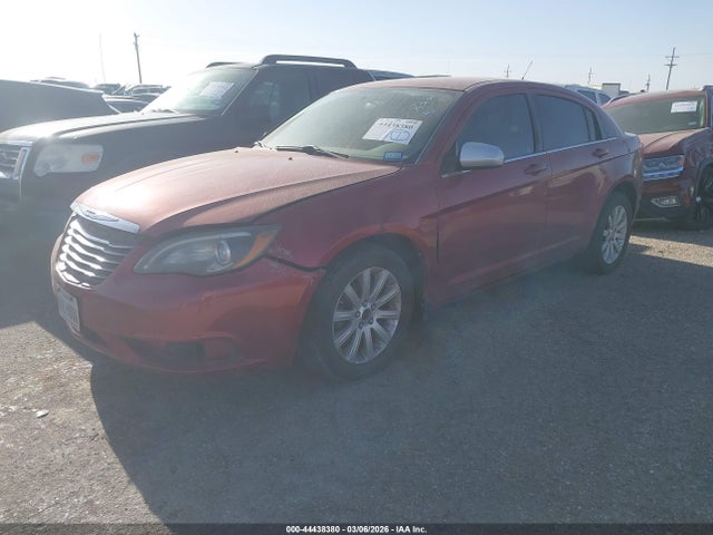 2011 Chrysler 200 Touring მანქანა იყიდება აუქციონზე, vin: 1C3BC1FG3BN503946, აუქციონის ნომერი: 44438380