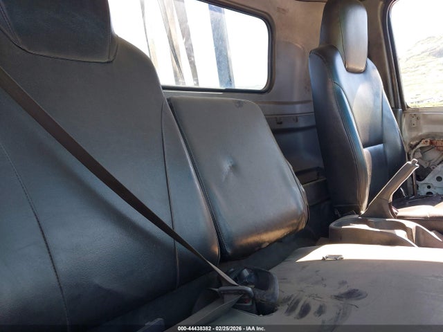 Isuzu Npr Gas Reg 2014 54DB4W1B8ES802738 Image 6