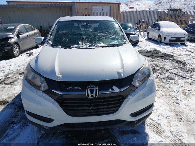 3CZRU5H3XHM713417 Honda HR-V LX