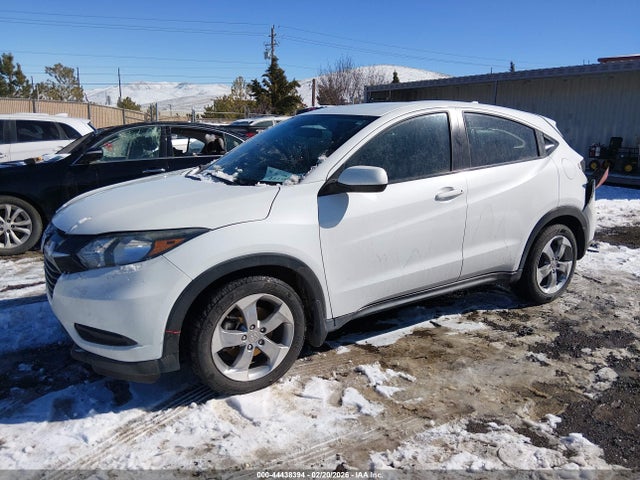 3CZRU5H3XHM713417 Honda HR-V LX
