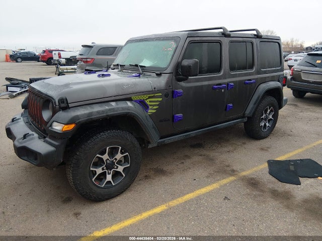 1C4HJXDNXJW203927 Jeep Wrangler Unlimited Sport 4x4