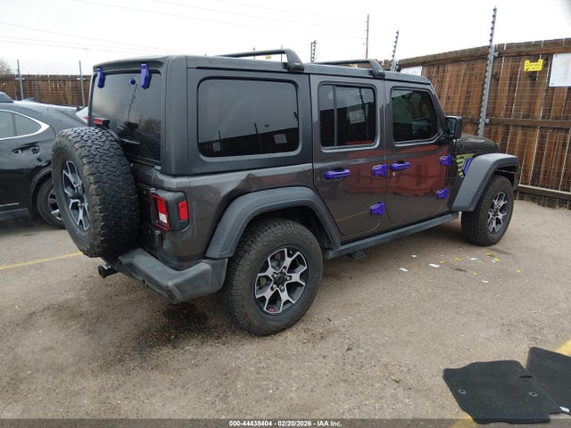 1C4HJXDNXJW203927 Jeep Wrangler Unlimited Sport 4x4