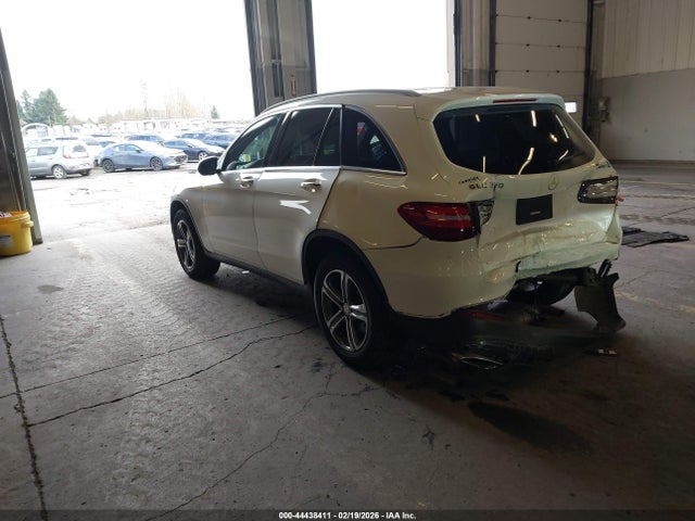 2016 MERCEDES-BENZ GLC 300 WDC0G4KB6GF064370 Photo 2
