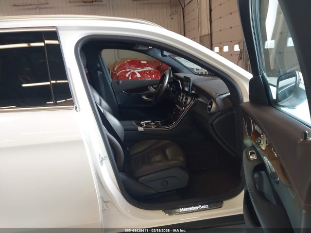 2016 MERCEDES-BENZ GLC 300 WDC0G4KB6GF064370 Photo 4