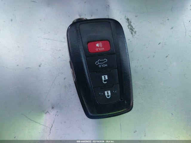 2T3A1RFV4SW548140 Toyota Rav4 Xle Premium