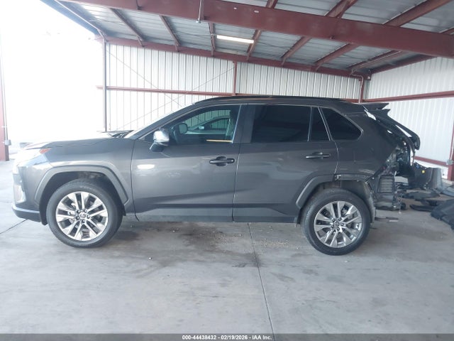 2T3A1RFV4SW548140 Toyota Rav4 Xle Premium