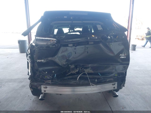 2T3A1RFV4SW548140 Toyota Rav4 Xle Premium