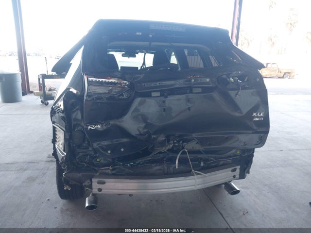2T3A1RFV4SW548140 Toyota Rav4 Xle Premium