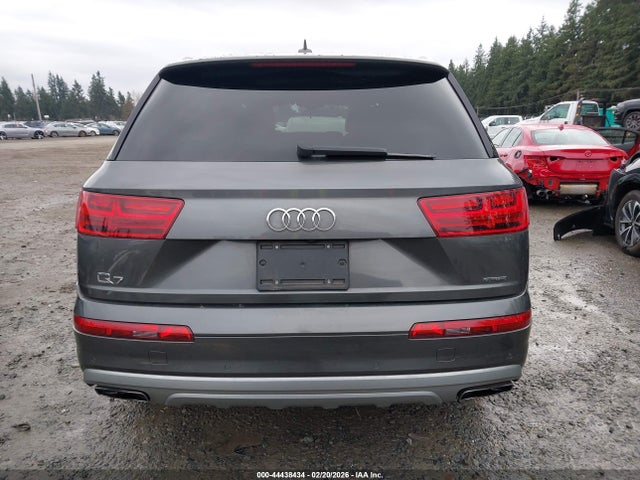 WA1LHAF7XJD032653 Audi Q7 2.0t Premium