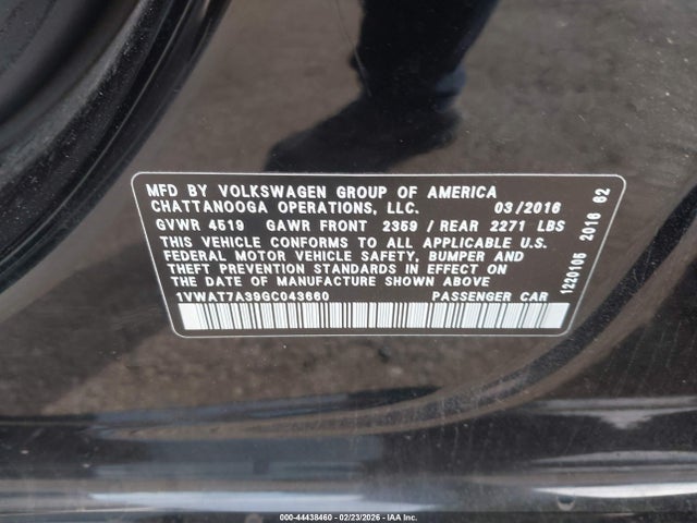 1VWAT7A39GC043660 Volkswagen Passat 1.8t S