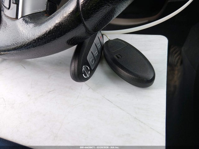 3N1CP5CU9JL537946 Nissan KICKS SR