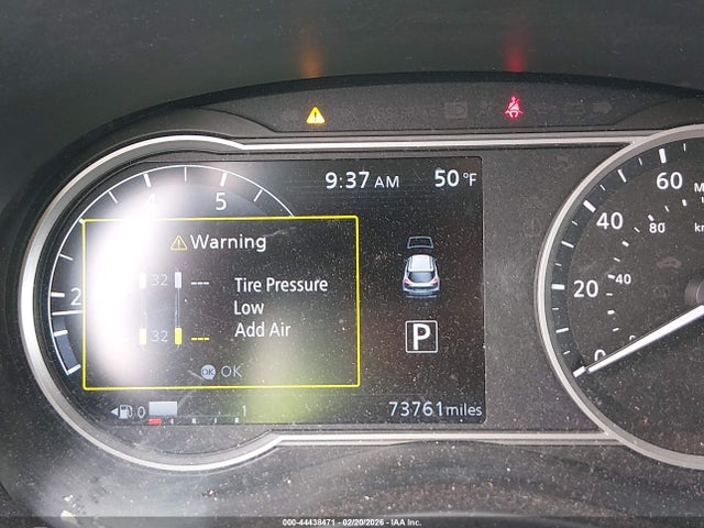 3N1CP5CU9JL537946 Nissan KICKS SR