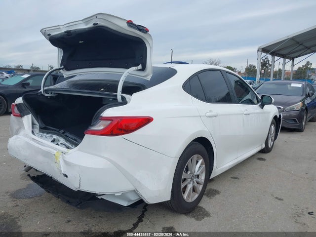 Toyota CAMRY LE 2025 4T1DAACK2SU149972 Image 4