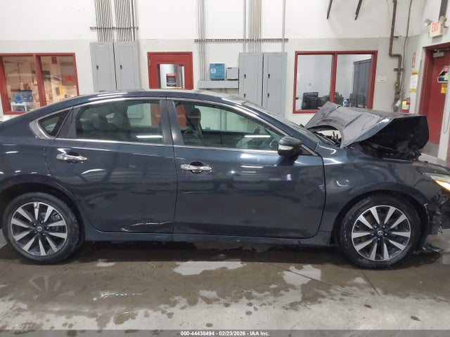 1N4AL3AP9JC202320 Nissan Altima 2.5 Sl