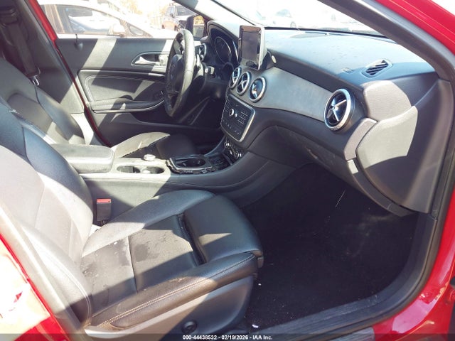 2017 MERCEDES-BENZ GLA 250 WDCTG4GB9HJ290231 Photo 4