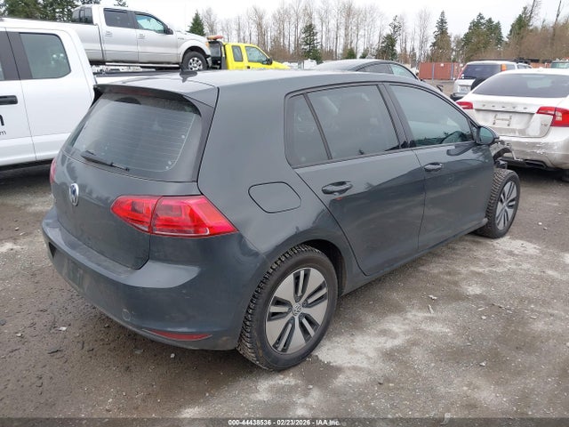 44438536 :رقم المزاد ، WVWKP7AU2GW916409 vin ، 2016 Volkswagen E-golf Se مزاد بيع