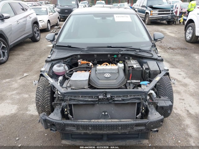 44438536 :رقم المزاد ، WVWKP7AU2GW916409 vin ، 2016 Volkswagen E-golf Se مزاد بيع