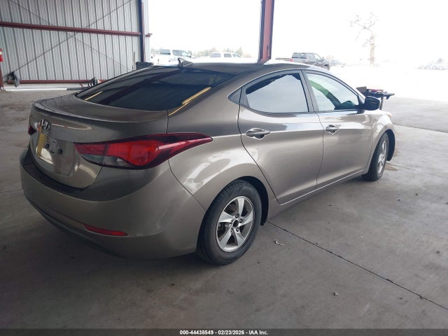 Hyundai ELANTRA SE 2015 5NPDH4AE4FH556397 Image 4