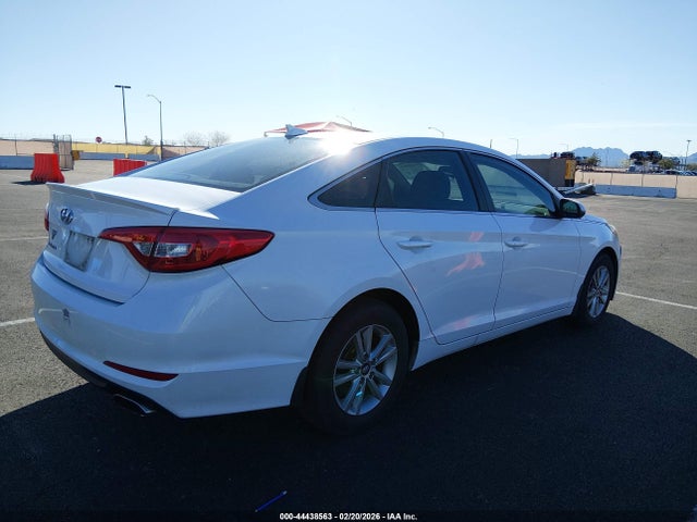 Hyundai SONATA SE 2016 5NPE24AF5GH347380 Image 4