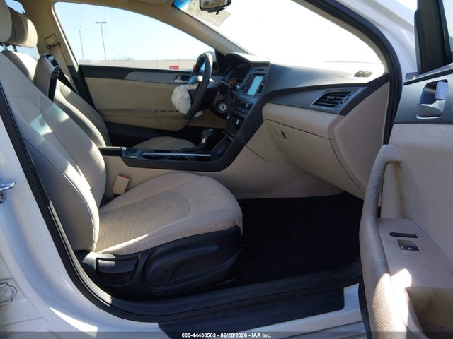 Hyundai SONATA SE 2016 5NPE24AF5GH347380 Image 5