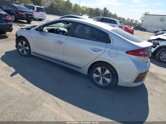 2019 HYUNDAI IONIQ PLUG-IN HYBRID KMHC75LD3KU160000 Photo 2