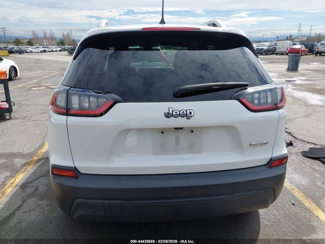 1C4PJLCB1KD340649 Jeep Cherokee Latitude Fwd