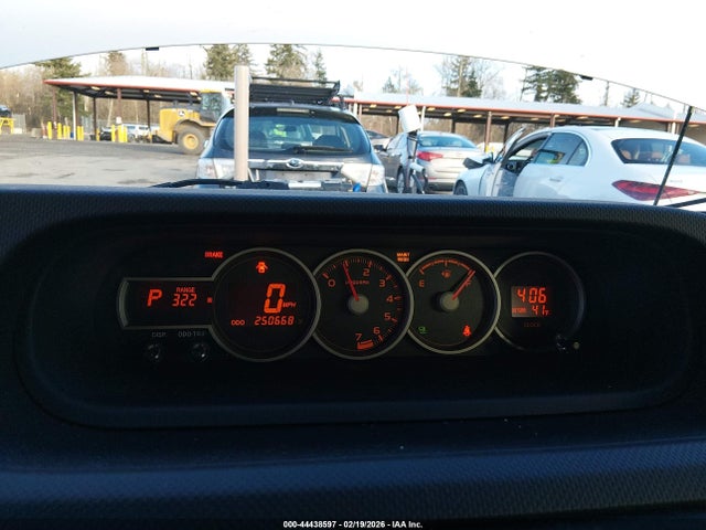 JTLZE4FEXFJ077081 Scion XB